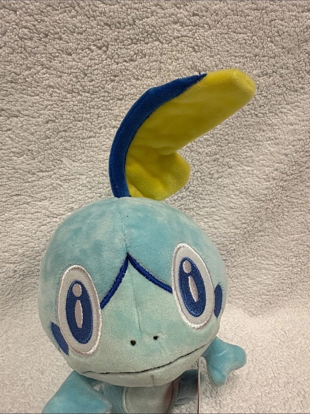 Pokémon Sobble Blue & Yellow Plush Stuffed Toy nwt